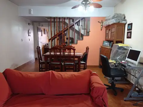 Casa 4 ambientes con 1 baño