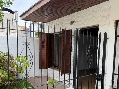 duplex dos dormitorios amplio patio