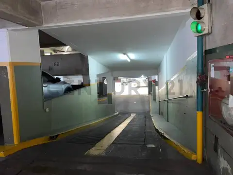 Cochera en Edificio Exclusivo – Belgrano