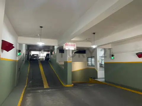 Cochera en Edificio Exclusivo – Belgrano