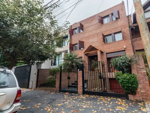 Venta Casa de 6 Ambientes, jardin,pileta,parrilla