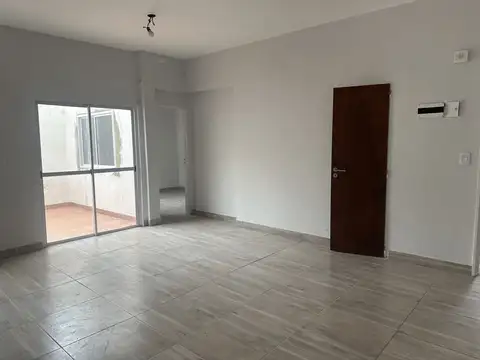 Depto Tipo Casa en Alquiler de 1 dormitorio