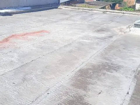 CASA 4 AMBIENTES SOURIGUES LA PLATA