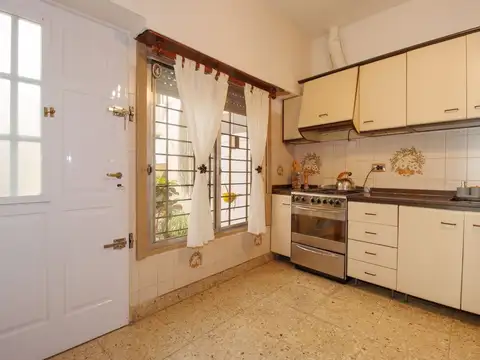 Depto Tipo Casa 4 ambientes con 1 baño