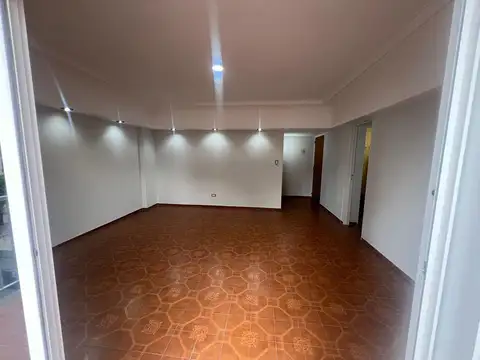 Departamento en Alquiler en Lanus Oeste, $ 950.000