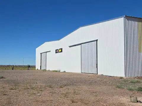 Galpon en Alquiler en Neuquen, $ 1