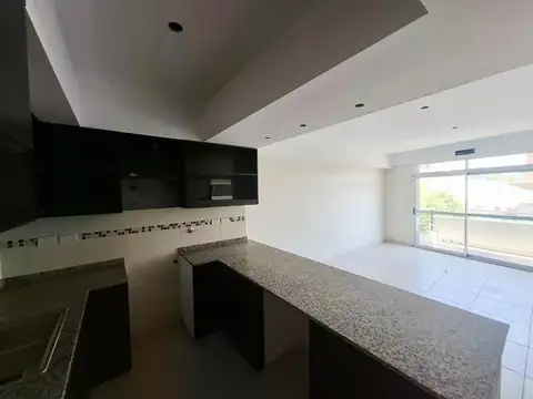 Departamento en Venta en Parque Chacabuco, USD 135.000