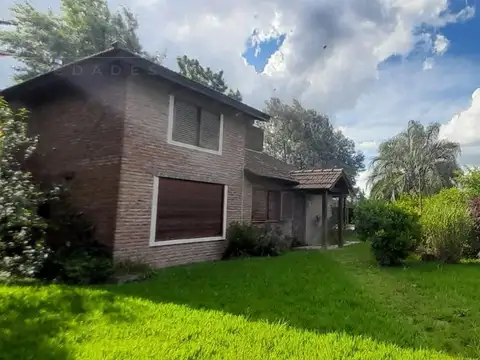 Venta casa 3 amb con pileta. Lote 2.267 m2. Parque Sakura, Exaltacion de la Cruz