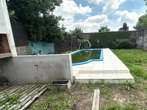 VENTA CASA A TERMINAR EN GENERAL RODRIGUEZ PILETA
