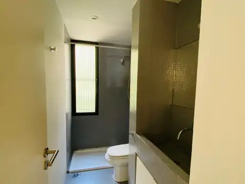 Departamento en Alquiler con 1 cocheras