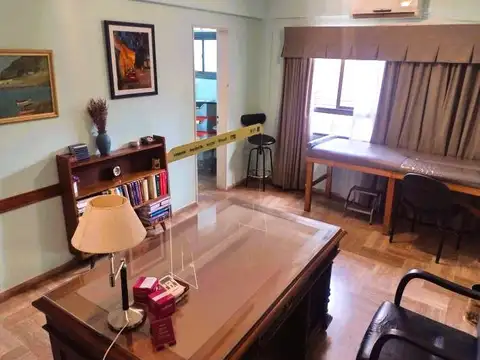ALTA RENTABILIDAD - Oficina/Consultorio en venta Alvear 1400 (Piso 1)