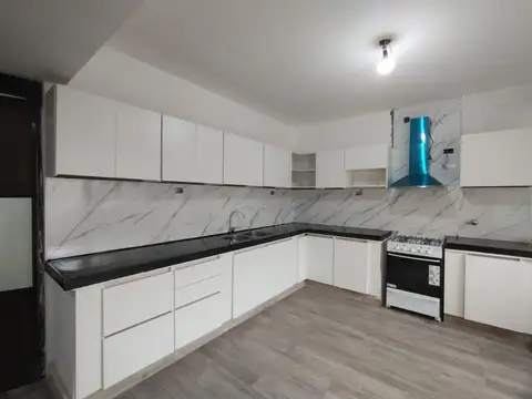 Depto Tipo Casa 4 ambientes con 1 baño