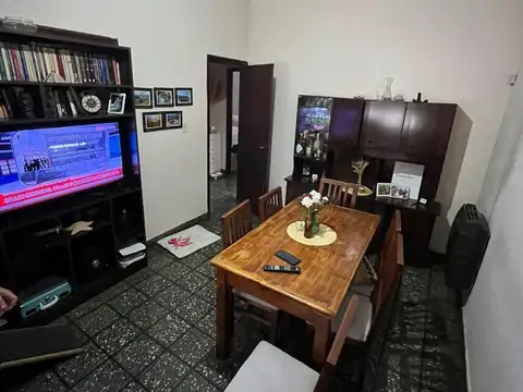 Casa en venta - 4 Dormitorios 1 Baño - 300mts2 - Villa Soldati