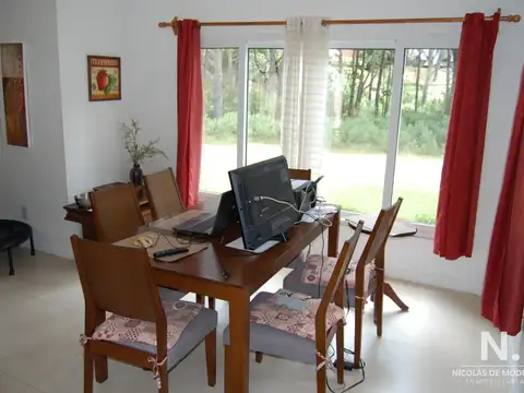 Casa 4 ambientes con 3 baños