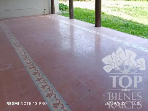 Casa 6 ambientes con 2 baños