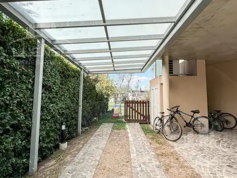 Casa 6 ambientes con 6 baños