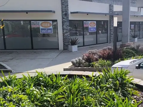 EN VENTA IMPORTANTE ESQUINA COMERCIAL DE LOCALES EN BLOCK | Zona Norte | Villa Gesell