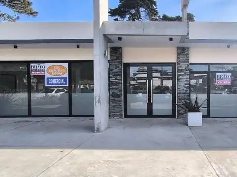 EN VENTA IMPORTANTE ESQUINA COMERCIAL DE LOCALES EN BLOCK | Zona Norte | Villa Gesell