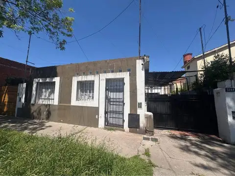 Falucho e/ 1 de Mayo y Avenida Juan Hector Jara