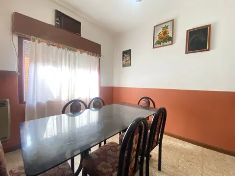 CASA 4 AMBIENTES EN VENTA MERLO PARQUE Y QUINCHO