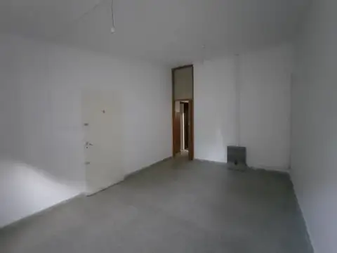 Casa 5 ambientes con 1 baño