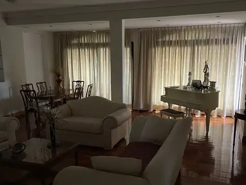 ABRIL CLUB DE CAMPO VENTA EXCELENTE PROPIEDAD SOBRE TRES LOTES AL GOLF