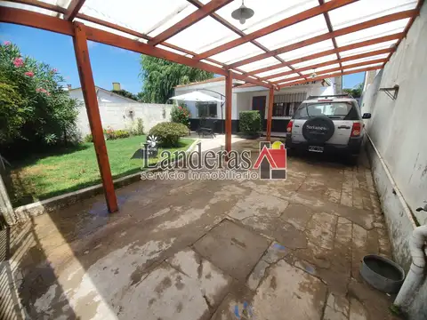 VENTA EN BLOCK - Casa 3 amb. + Depto 3 amb. - TODOS LOS SERVICIOS CONECTADOS