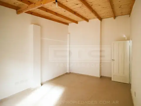 Depto Tipo Casa en Alquiler al Este