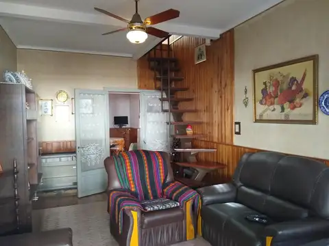 Casa en Venta de 2 dormitorios, SE ACEPTA PERMUTA 