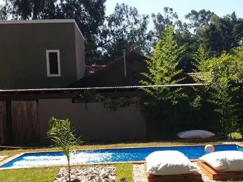 Casa 3 ambientes con 2 baños