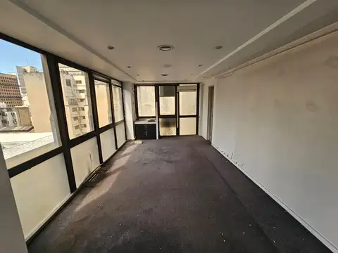 Oficina en Alquiler al Norte