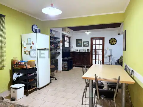 Casa 4 ambientes con 1 baño