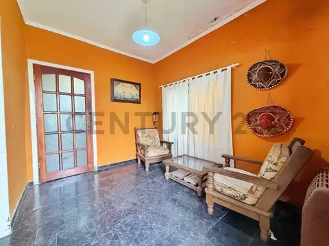 76 e/ 121 bis y 122 , Piso 0