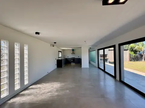 Casa en Venta en Funes, USD 165.000