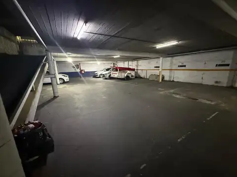 Local en Alquiler Via Púb.