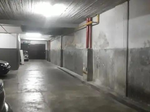 COCHERA FIJA CUBIERTA, PLANTA BAJA PORTON AUTOMATICO