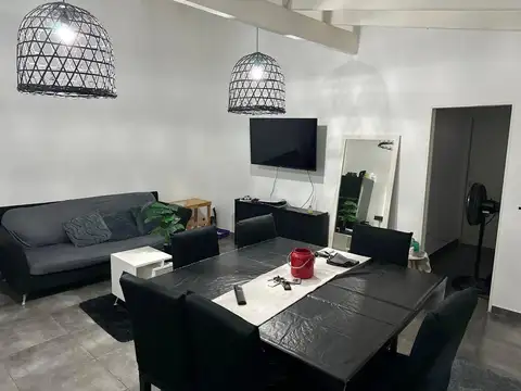 Depto Tipo Casa 2 ambientes con 1 baño