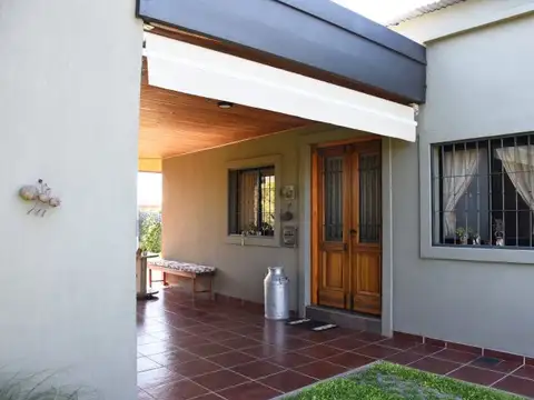 Casa en Venta en Granadero Baigorria, USD 87.000