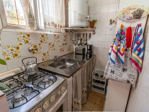 venta PH , 1 piso por escalera