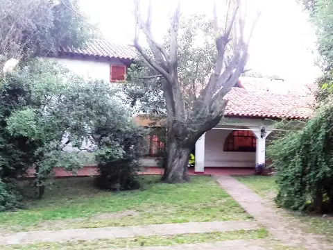 CHALET QUINTA S/LOTE 5000 M2 CASA CASEROS PISCINA A M RUTA 5