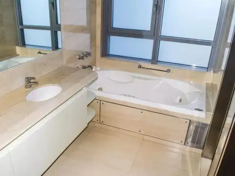 Departamento en Alquiler de 4 ambientes