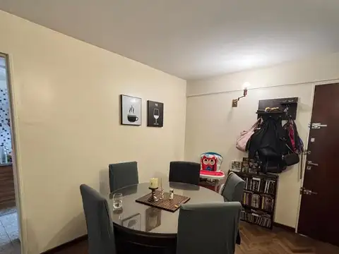 Nicolas Avellaneda  100