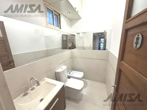 Casa 3 ambientes con 2 baños