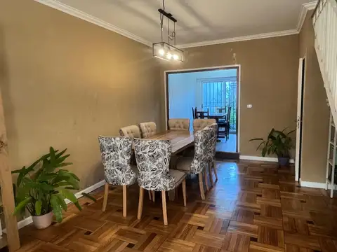 Casa 4 ambientes con 1 baño