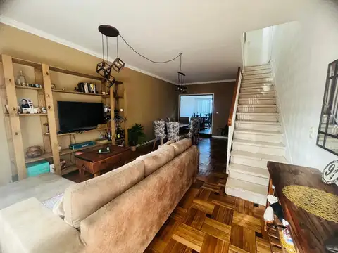 Fray Justo Santamaría de Oro 4200