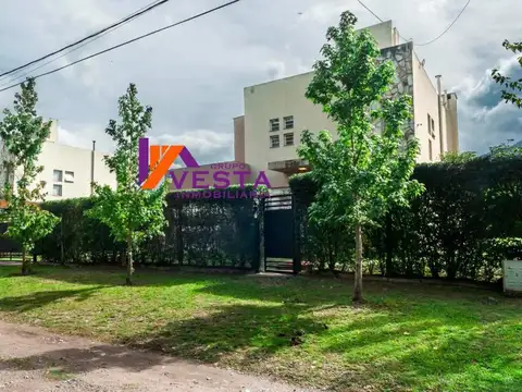 VILLA SAN LLORENZO *IMPORTANTE CASA EN VENTA *