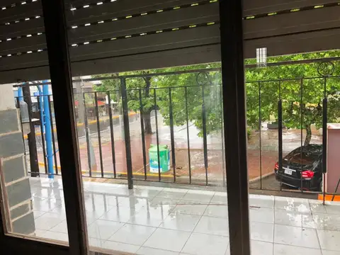 Depto Tipo Casa en Venta de 5 ambientes