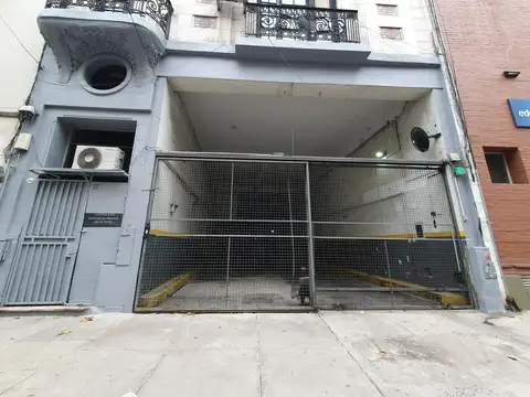 Austria  2000  - Cochera en VENTA