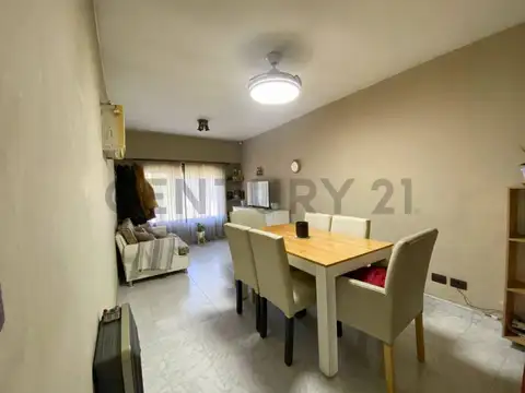 Casa en Venta en Castelar, USD 140.000