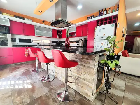 Casa en Venta en Caseros, USD 180.000